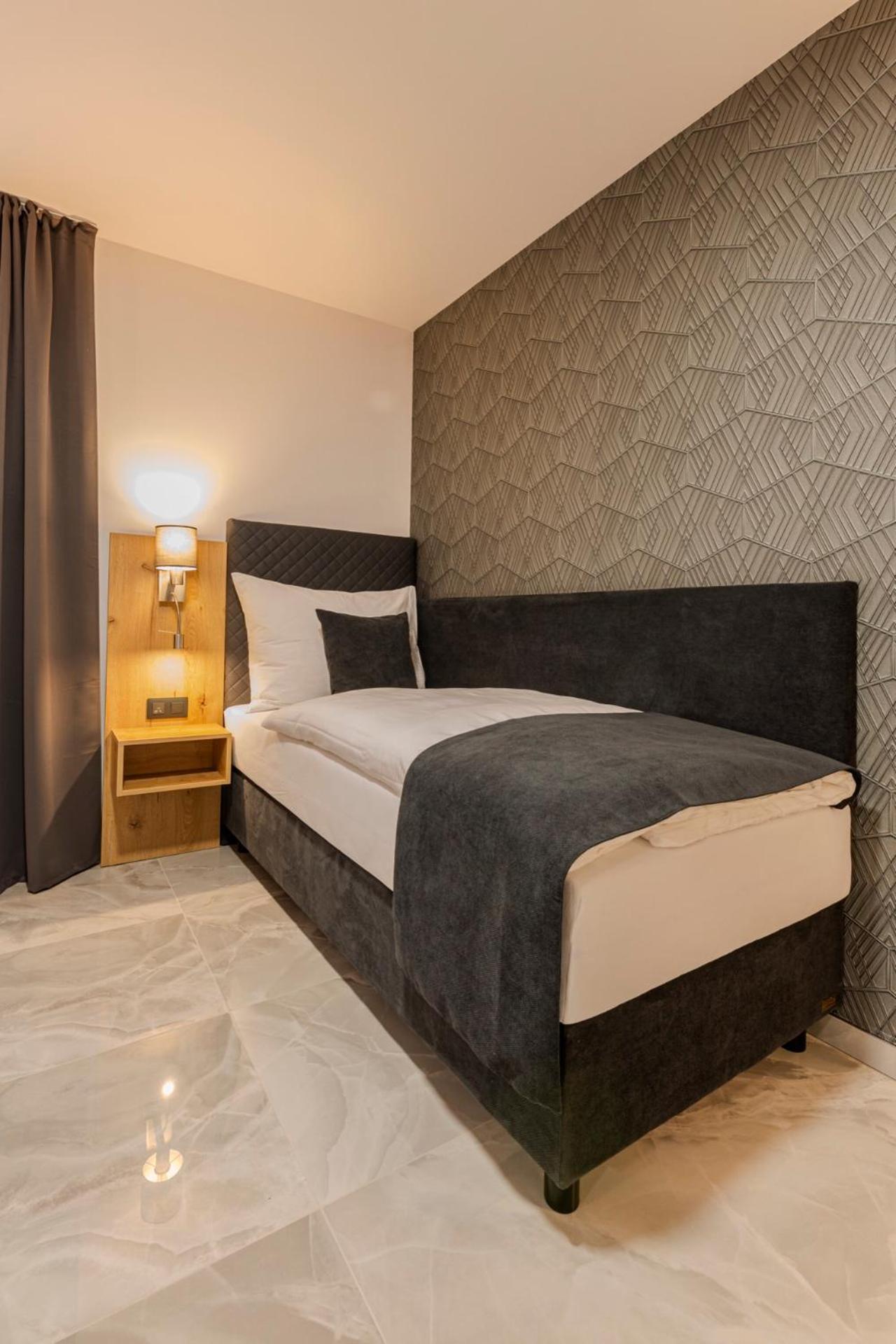 Hotel Triska Brandýs nad Labem-Stará Boleslav Exterior foto